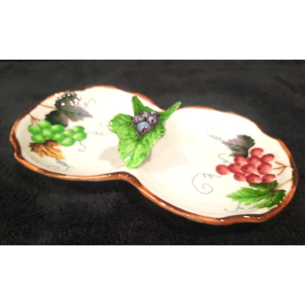 VTG Lefton LEF17 Red Purple Green Grape Clusters Divided Dish / RARE 2 section